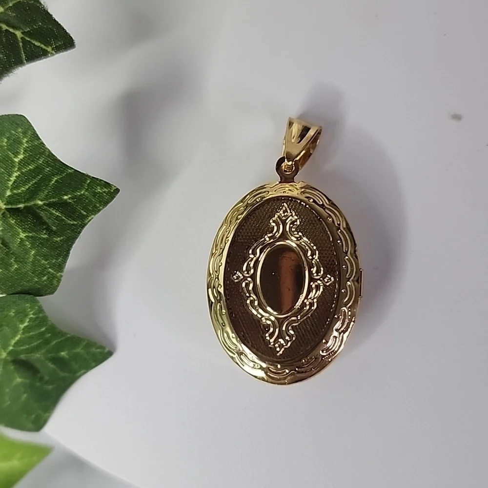 Gold Filled Locket Pendant Divine Child Jesus New
